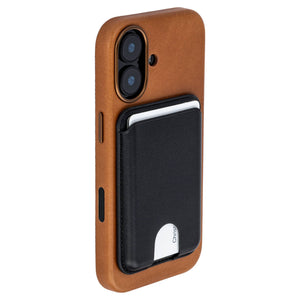 photo showing compatibility with Ionic MagSafe wallet